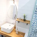 Nayber Gavia - Nuevo Y Centrico En *