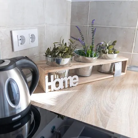 Nayber Gavia - Nuevo Y Centrico En *