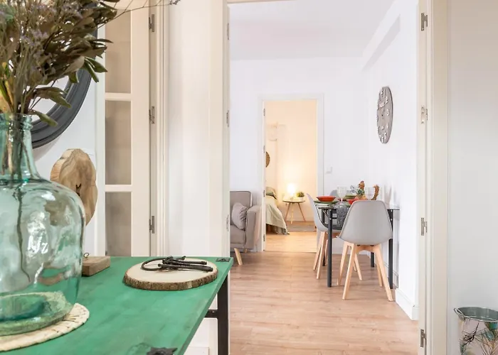 Nayber Gavia - Nuevo Y Centrico En