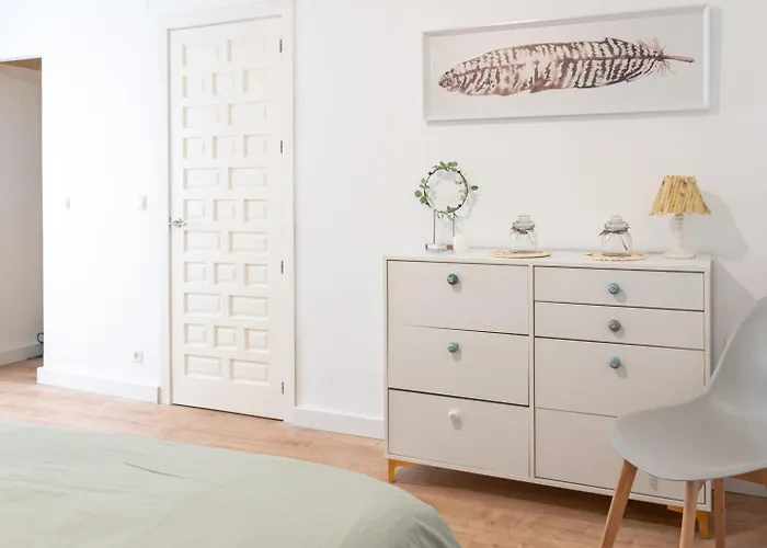 Nayber Gavia - Nuevo Y Centrico En