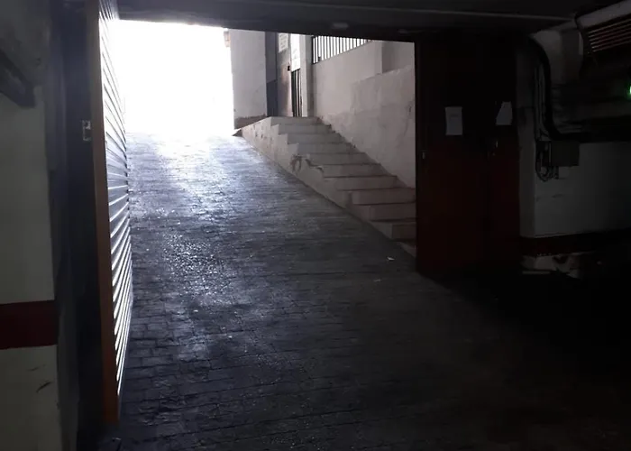 Nayber Gavia - Nuevo Y Centrico En Appartamento